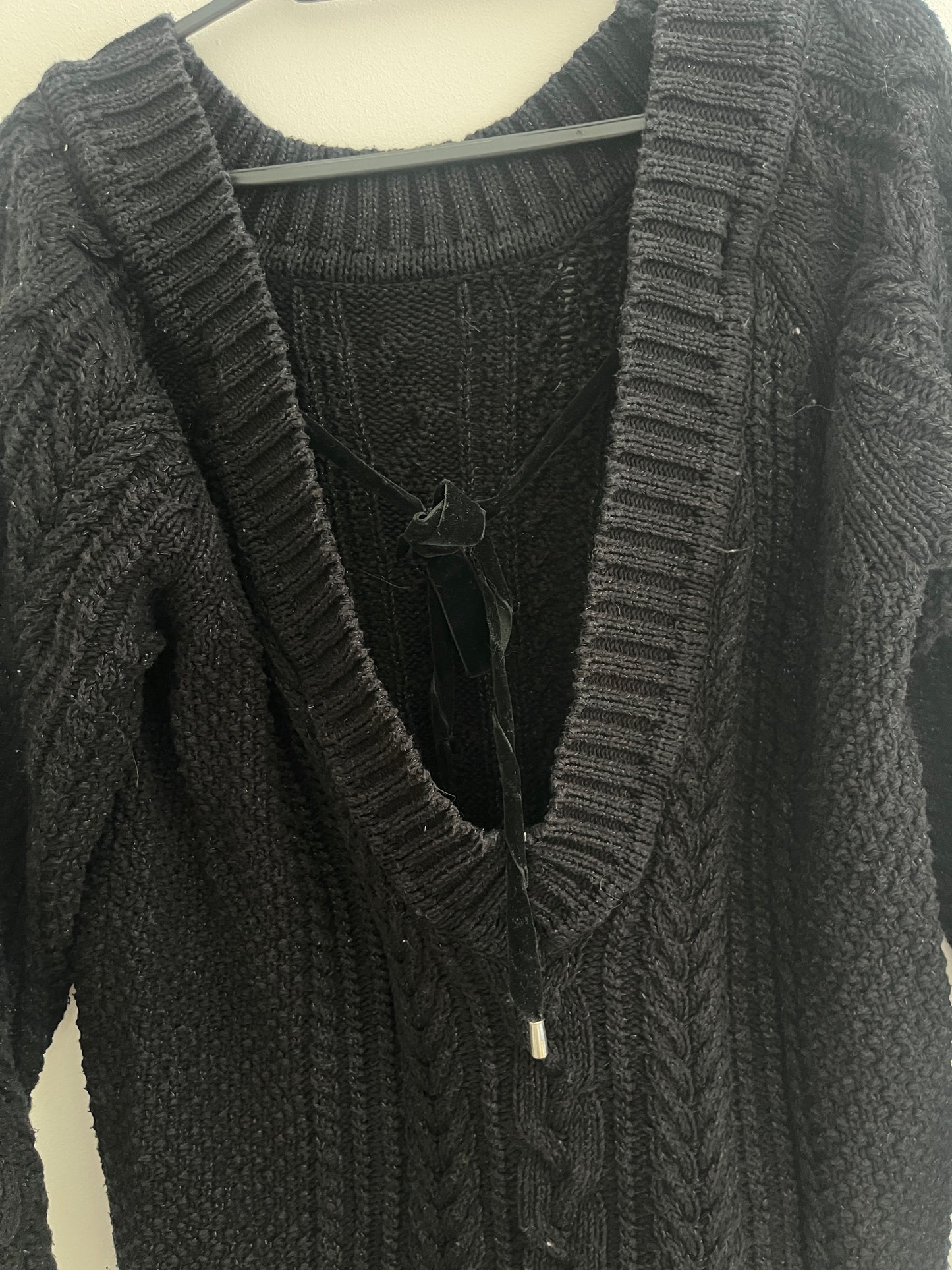 Pull à manches longues noir en maille et dos nu Mango - L