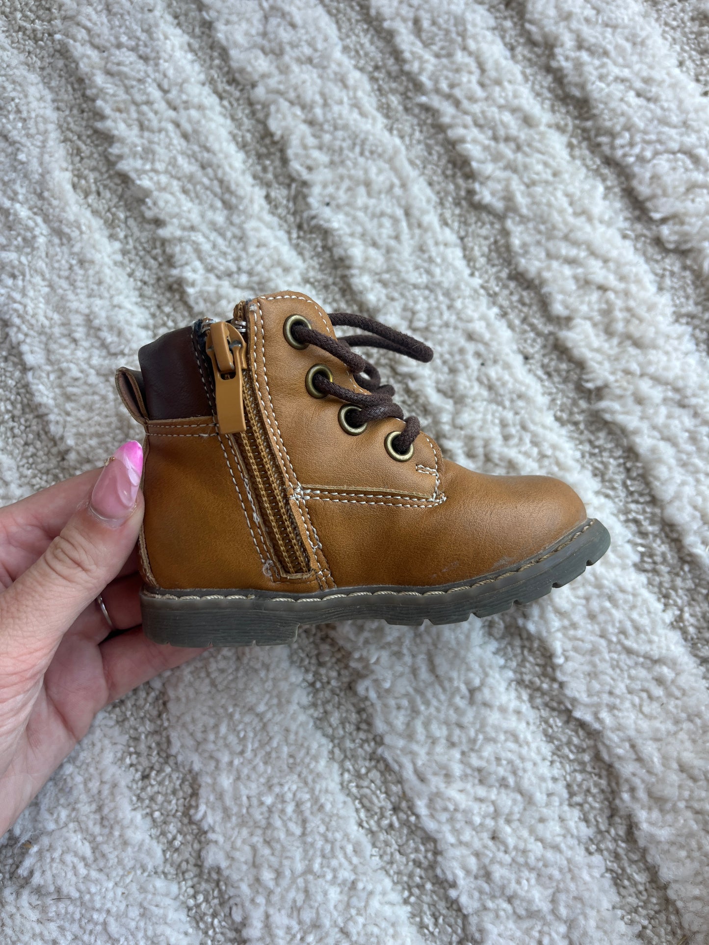 Paie de bottines à lacets et zip marron - Pointure 19