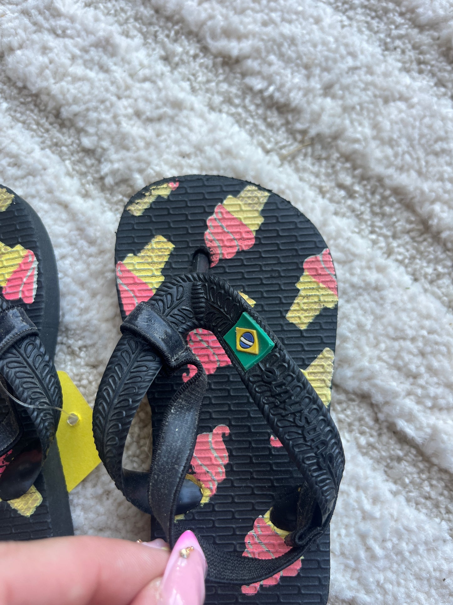Paire de sandales été motifs glaces - Pointure 22/23