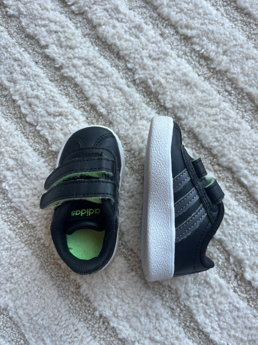 Paire de baskets Adidas VL Court 2.0 bébé - Pointure 18