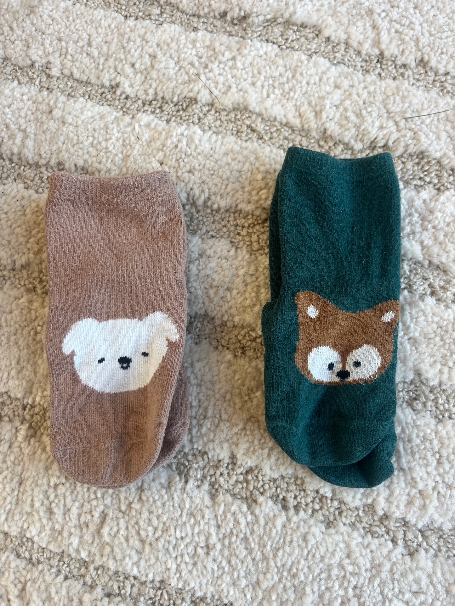 Lot 2 paires de chaussettes anti dérapantes chien et renard