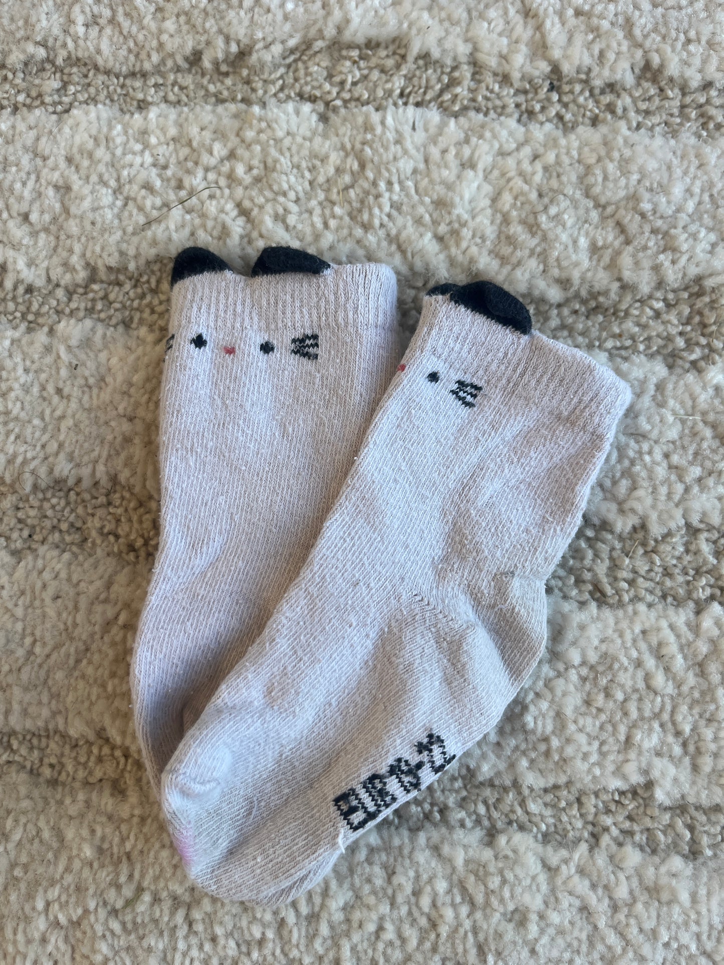 Paire de chaussettes crème tête de chat - Pointure 19/22