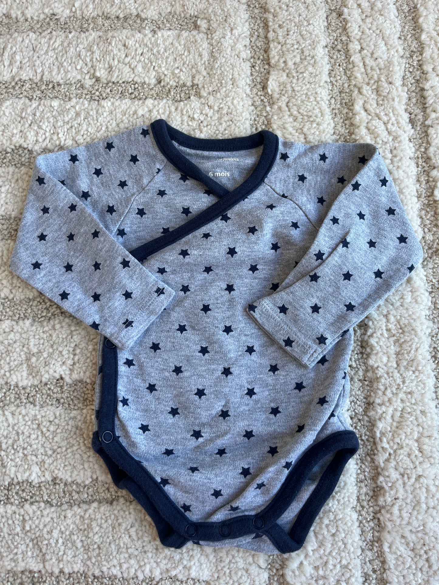 Body à manches longues gris étoiles bleues Pat&Ripaton - 6 mois