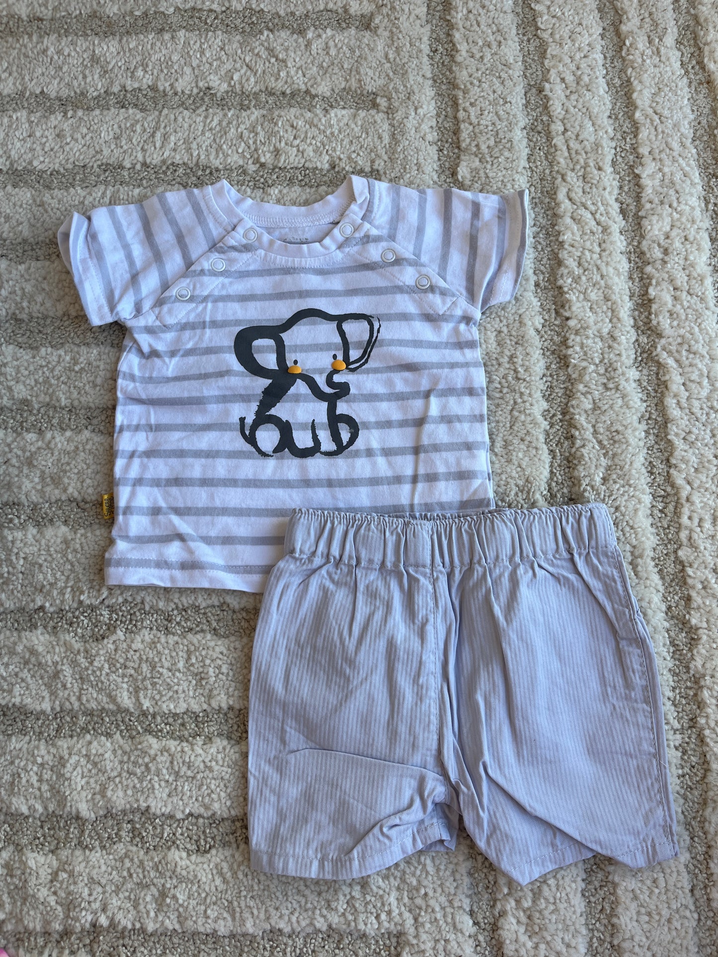 Ensemble haut + short éléphant Sucre d’Orge - 6 mois