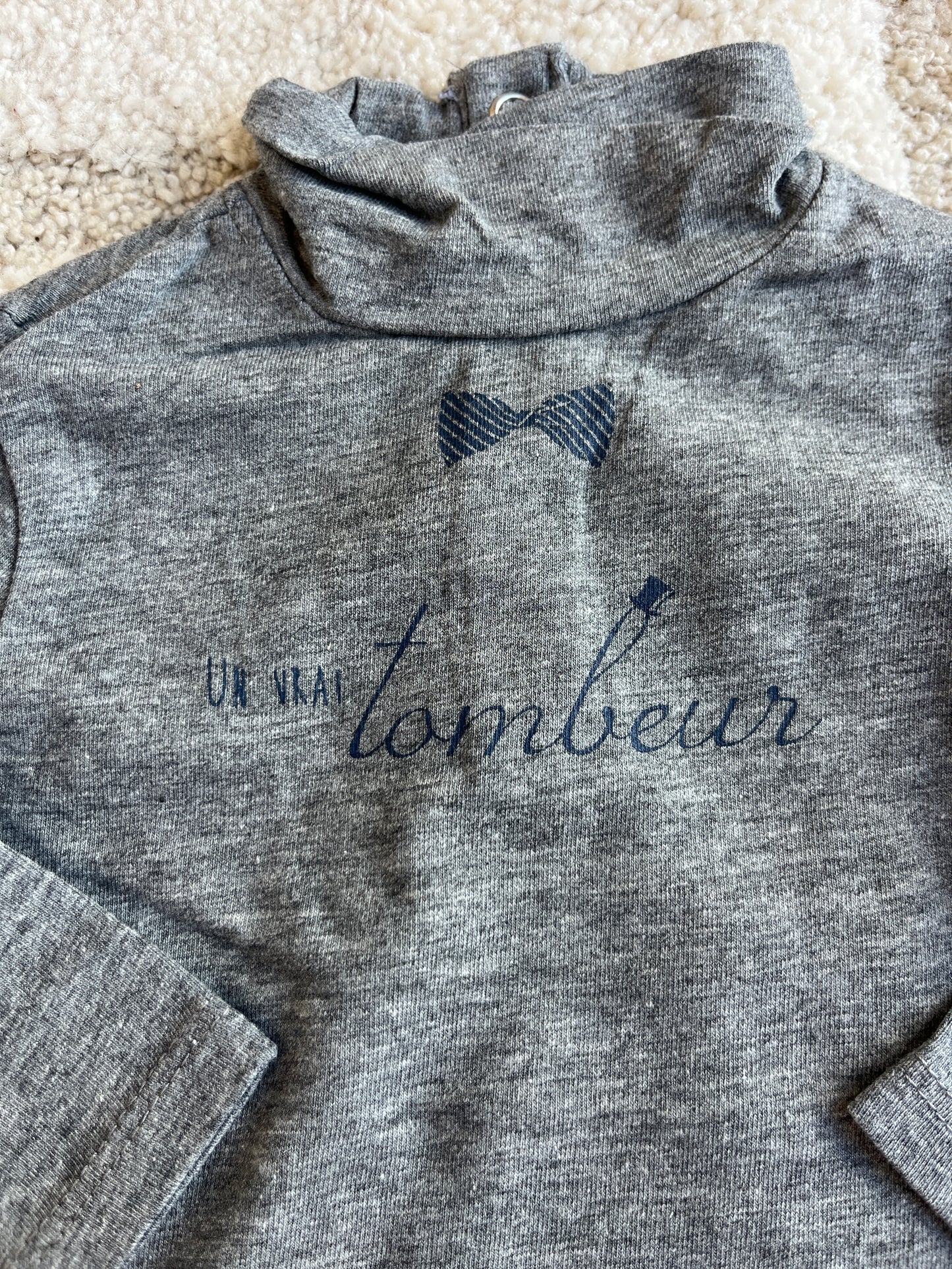 T-shirt à manches longues gris « un vrai tombeur » - 6 mois