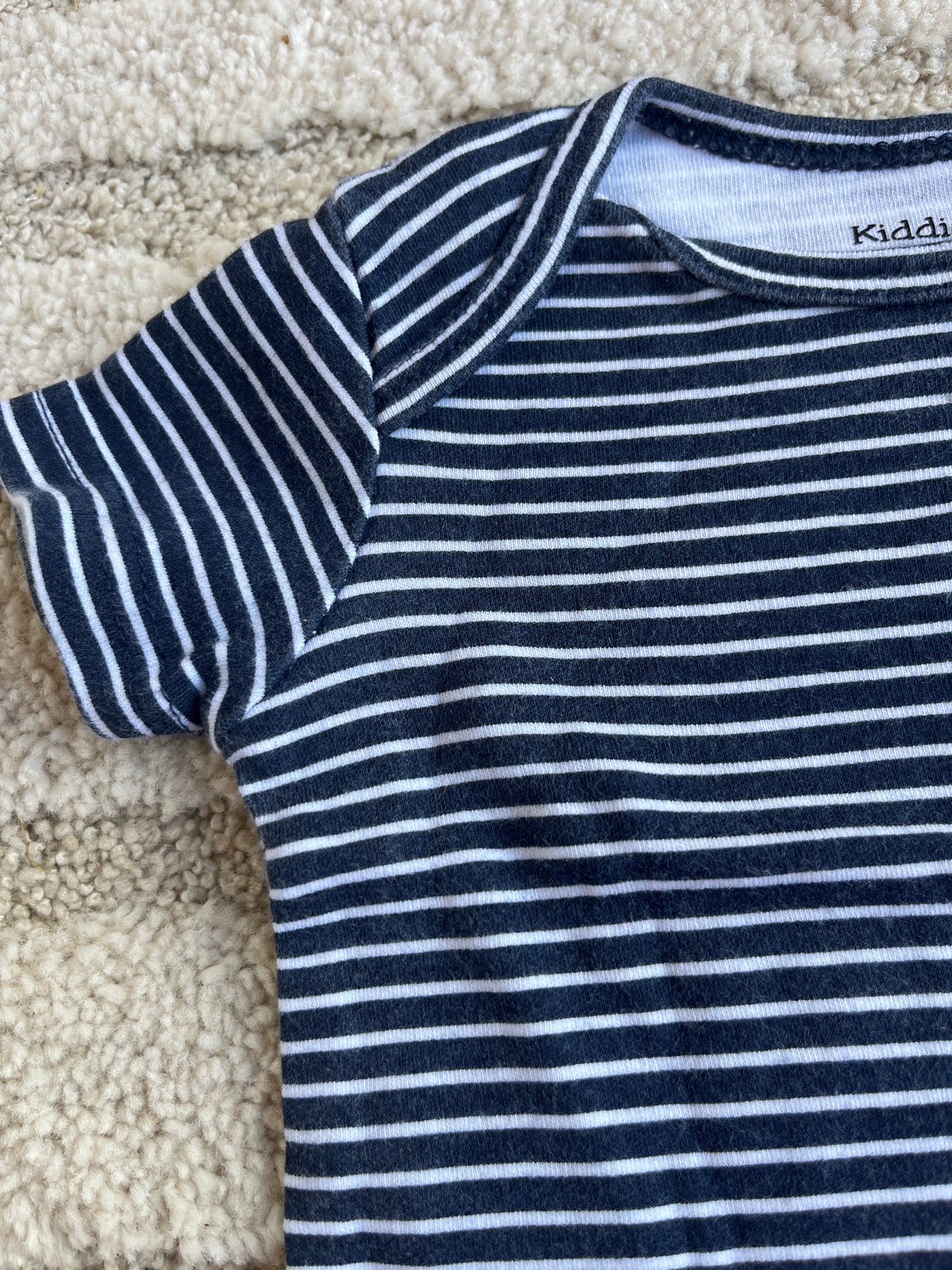 Body à manches courtes rayé bleu et blanc - 6 mois