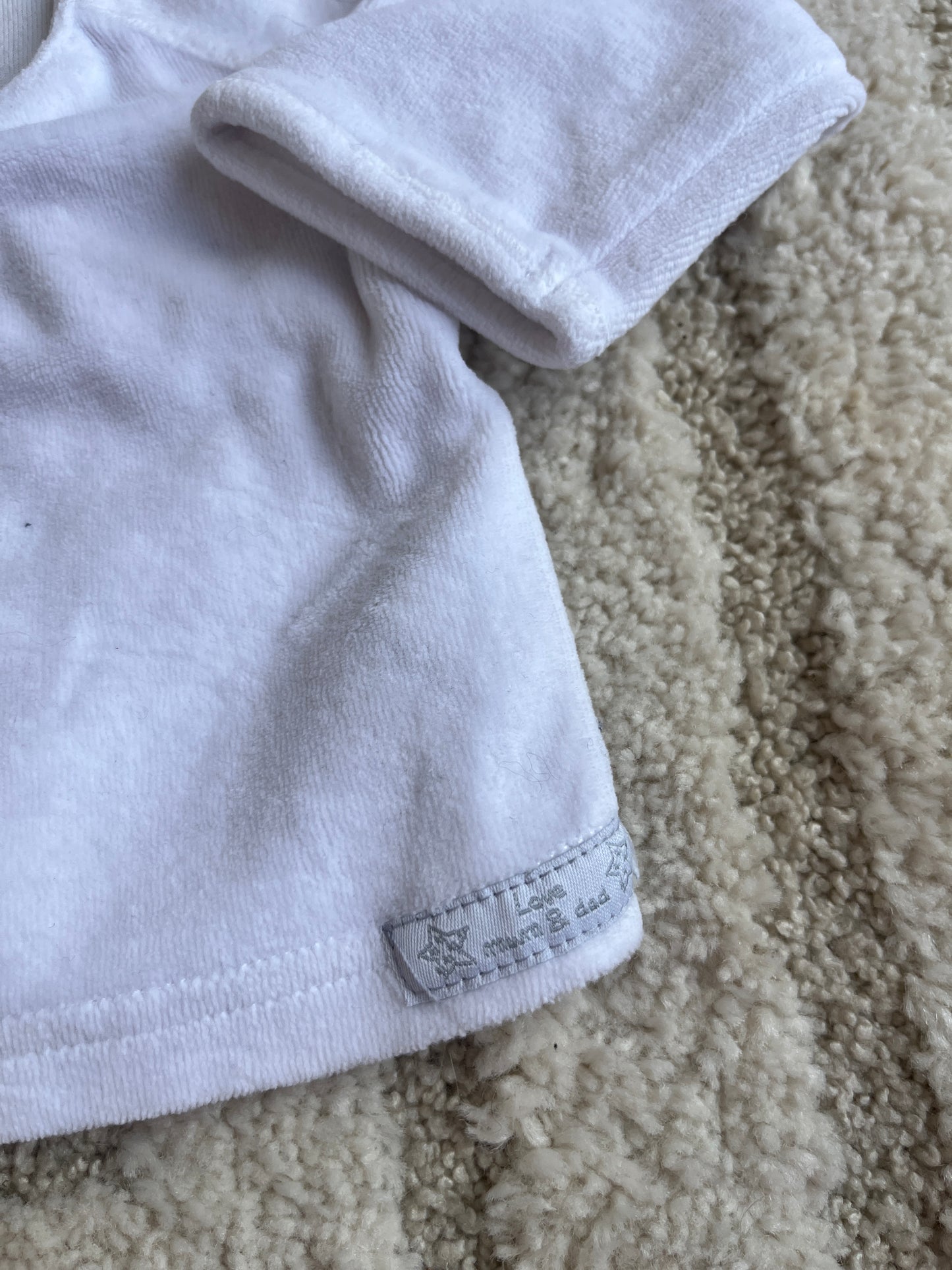Brassière à manches longues asymétrique en velours blanc TAO - 3 mois